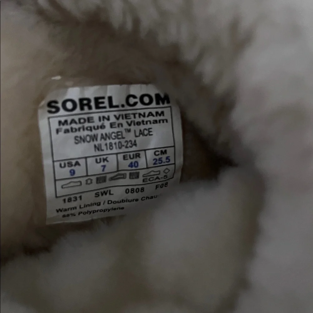 Sorel Women’s Snow Angel Faux Fur Detail Waterproof Boot Size 9